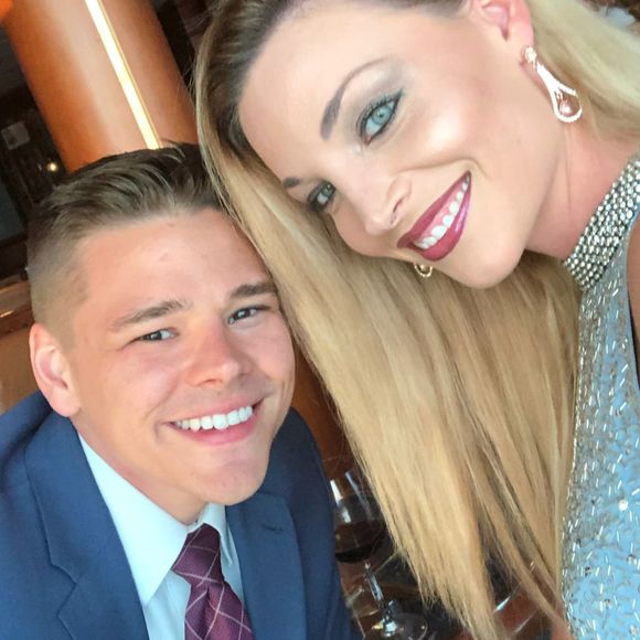 Meet your Posher, Krystal - Picture 1 of 1